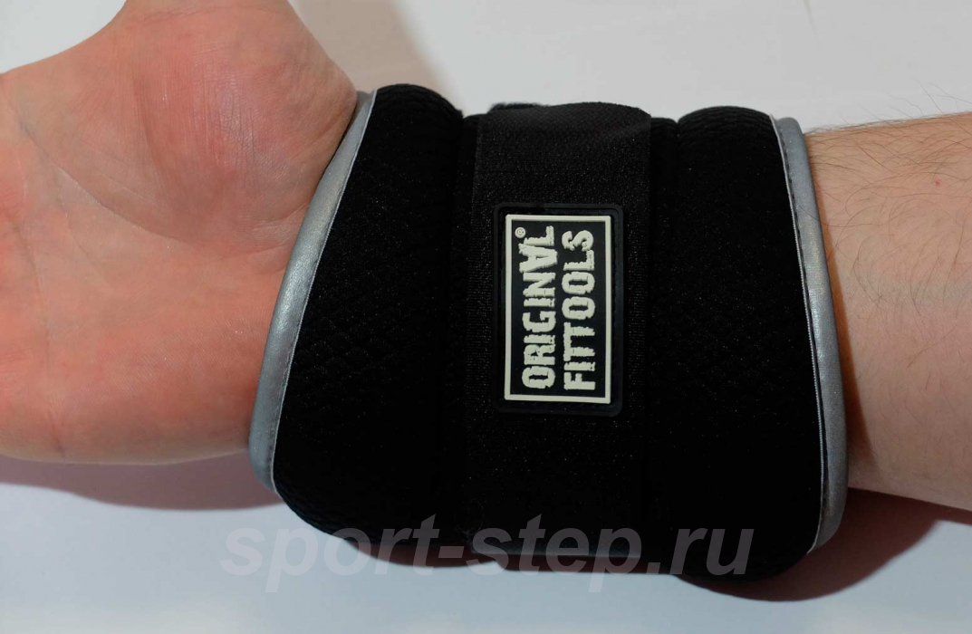 Комплект утяжелителей весом 1 кг (пара) Original FitTools FT-AW01