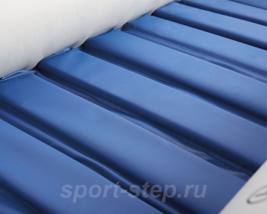 Лодка Intex Mariner 3 68373 с жестким полом, веслами и насосом