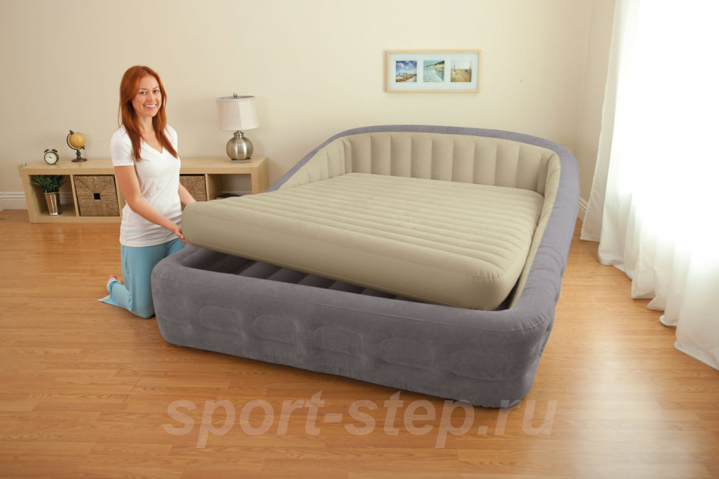 Двуспальная надувная кровать Intex 67972 Comfort Frame Bed с внешним насосом 220В