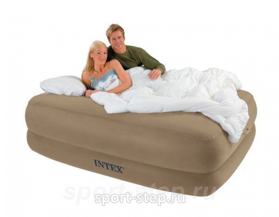 Двуспальная надувная кровать Intex Foam Top Bed Queen 67956 с встроенным насосом